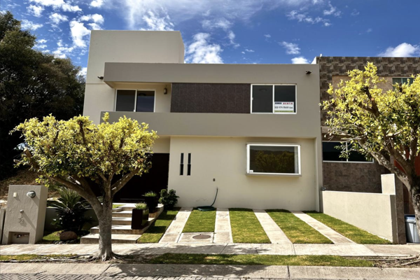 Foto de inmueble en manzana d, Col. Arboleda Bosques de Santa Anita C.P. 45645, Tlajomulco de Zúñiga