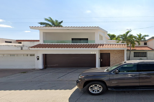 Foto de inmueble en Rodolfo T. Loaiza, Col. Primer Cuadro (Centro) C.P. 81200, Ahome