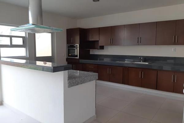 Foto de inmueble en AV CASA FUERTE, Col. Adamar C.P. 45646, Tlajomulco de Zúñiga