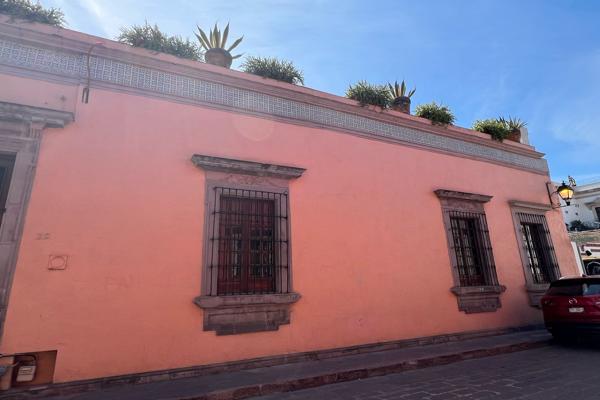 Foto de inmueble en Jose Maria Morelos , Col. Centro Sct Querétaro C.P. 76008, Querétaro