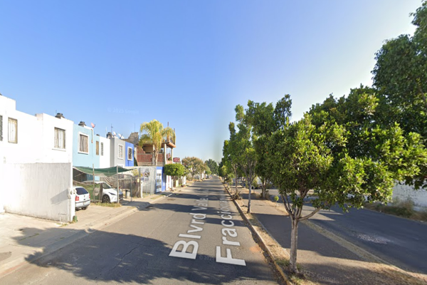 Foto de inmueble en Calle Valle De Los Colores 102 #102, Col. 4 Estaciones C.P. 45653, Tlajomulco de Zúñiga