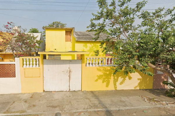 Foto de inmueble en 1a de Marte  #103, Col. Buenavista INFONAVIT C.P. 91850, Veracruz