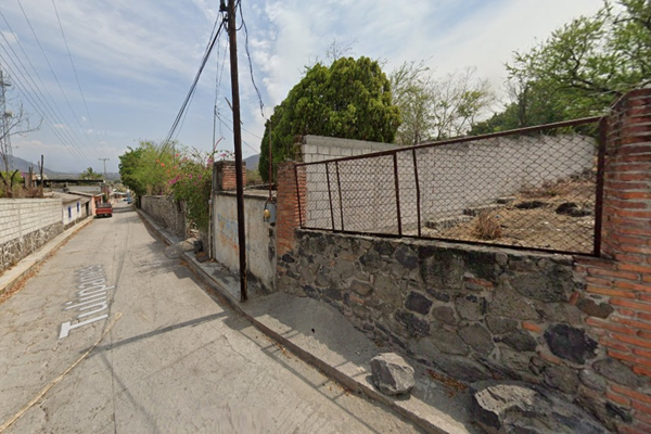 Foto de inmueble en Tulipanes, Col. Diego Ruiz C.P. 62739, Yautepec