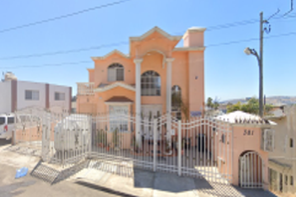 Foto de inmueble en PASEO DE LAS FLORES, Col. Valle Dorado C.P. 22890, Ensenada