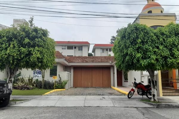 Foto de inmueble en C. Diamante 2836, 44540 Guadalajara, Jal. #2836, Col. Bosques de La Victoria C.P. 44540, Guadalajara