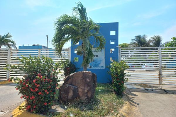 Foto de inmueble en Circuito Interior Santa Fe  #226, Col. Villas de San Martín C.P. 96535, Coatzacoalcos