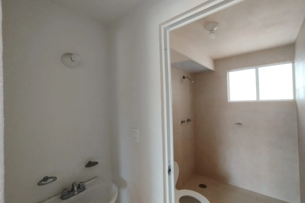 Foto de inmueble en Felipe Angeles #12vaInt. dep 691, Col. Fuentes de Tizayuca C.P. 43816, Tizayuca