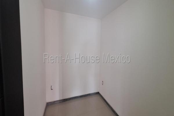 Foto de inmueble en Calle Ricardo Flores Magón 215 #215, Col. La Magdalena Otzacatipan C.P. 50210, Toluca