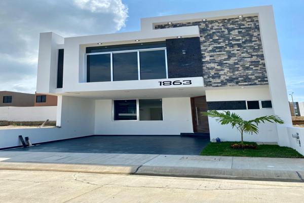 Foto de inmueble en Cerritos, 82112 Mazatlán, Sin. #30, Col. Altabrisa Residencial C.P. 82112, Mazatlán