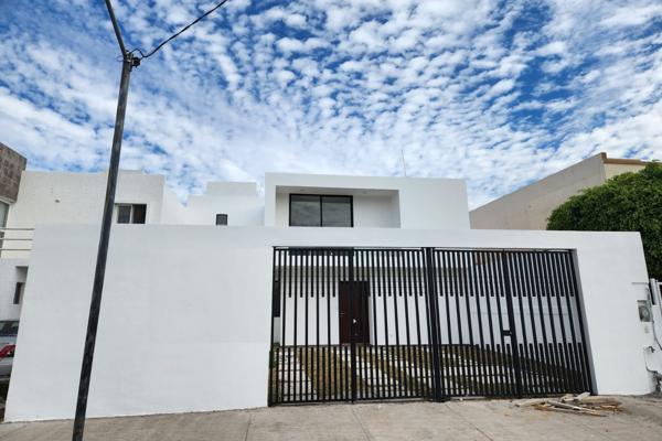 Foto de inmueble en Santuarios Residencial, Col. Santuarios del Cerrito C.P. 76900, Corregidora