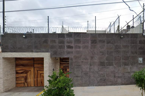 Foto de inmueble en Cerrada Castillo Breton, Col. Costa Azul C.P. 39850, Acapulco de Juárez