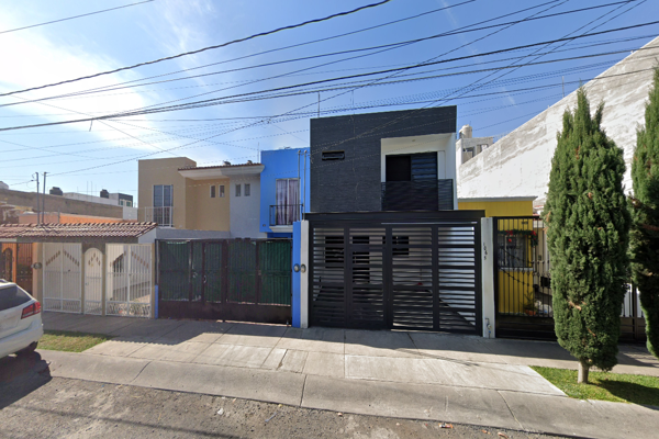 Foto de inmueble en Adalberto Navarro Sánchez #1061, Col. Los Arrayanes C.P. 44766, Guadalajara