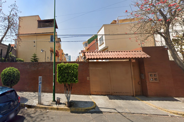 Foto de inmueble en Calle 3  #188, Col. Agrícola Pantitlan C.P. 08100, Iztacalco
