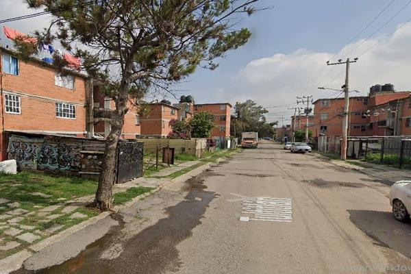 Foto de inmueble en Tultitlán, Col. Adolfo López Mateos C.P. 54715, Cuautitlán Izcalli