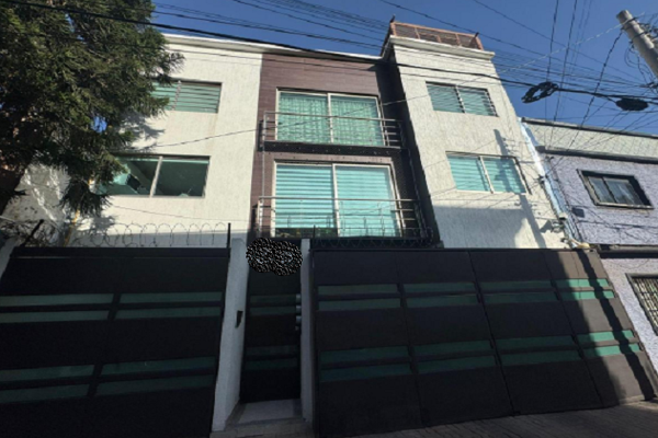 Foto de inmueble en 21 #01, Col. Valentín Gómez Farias C.P. 15010, Venustiano Carranza