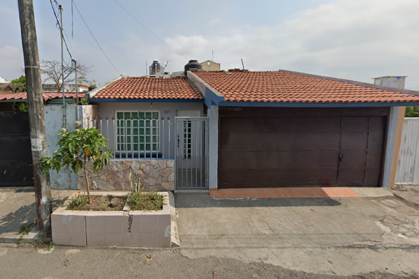 Foto de inmueble en Tivido Méndez  #207, Col. Fernando López Arias C.P. 91820, Veracruz