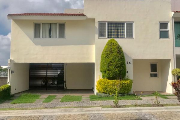 Foto de inmueble en chalchihuapan, Col. Chalchihuapan C.P. 72850, Ocoyucan