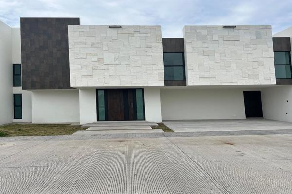 Foto de inmueble en Almo, 52148 Col. Llano Grande, Méx. #415, Col. Llano Grande C.P. 52148, Metepec