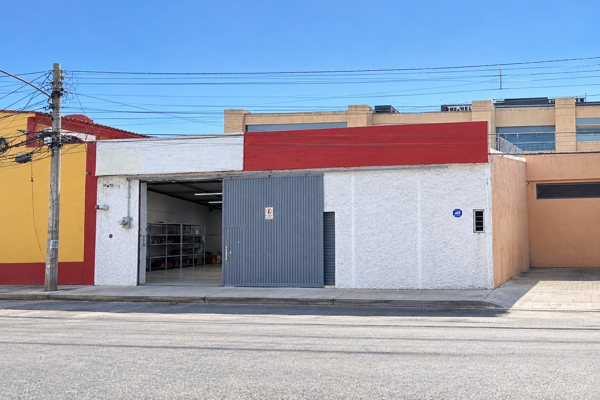 Foto de inmueble en Sierra de Tilaco, Villas del Sol, 76046 Santiago de Querétaro, Qro. #s/n, Col. Villas del Sol C.P. 76046, Querétaro
