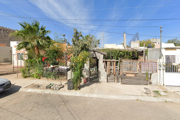 Foto de inmueble en C. Salmon 456, 23088 La Paz, B.C.S. #456, Col. Arcoiris III C.P. 23088, La Paz