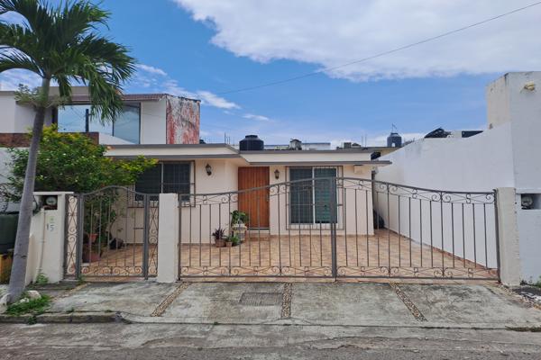 Foto de inmueble en Dátil, Las Antillas, 91940 Veracruz, Ver., Col. Floresta C.P. 91940, Veracruz