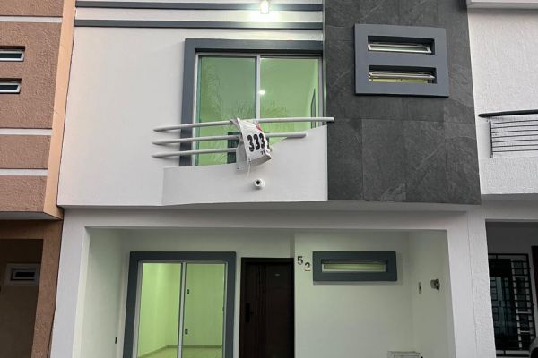 Foto de inmueble en avenida valdepeñas, Col. Real de Valdepeñas C.P. 45130, Zapopan