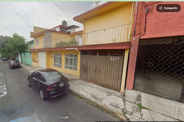 Foto de inmueble en Navajos, Col. Tlalcoligia C.P. 14430, Tlalpan