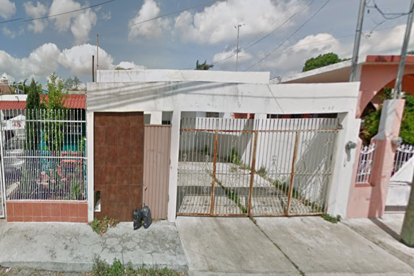 Foto de inmueble en Calle 92  #641, Col. Obrera C.P. 97260, Mérida
