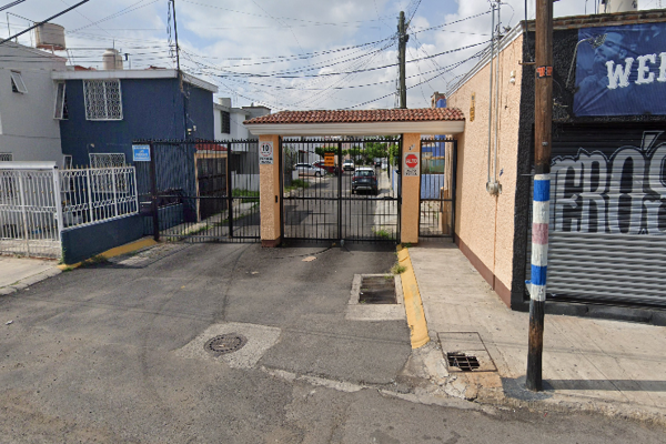 Foto de inmueble en Violeta #s/n, Col. Rincón de Agua Azul C.P. 44467, Guadalajara