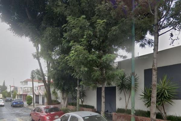 Foto de inmueble en Lutecia, Col. Lomas Estrella C.P. 09890, Iztapalapa