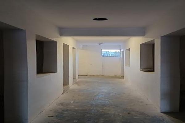 Foto de inmueble en Av. Revolución, Zona Centro, Tijuana, B.C., Col. Zona Centro C.P. 22000, Tijuana