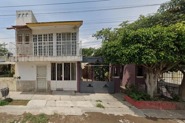 Foto de inmueble en Avenida Paseo de Las Orquideas, Col. Los Abedúles C.P. 45650, Tlajomulco de Zúñiga