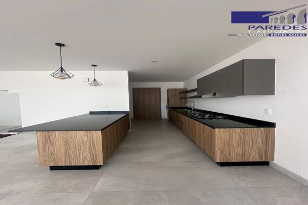 Foto de inmueble en C154 Venta Casa nueva 3 recamaras Paseo del Parque Morelia  , Col. Tres Marías C.P. 58254, Morelia