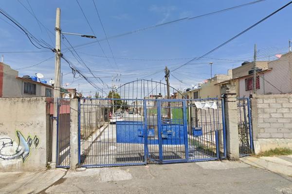 Foto de inmueble en RET 15 TEMPESTAD, Col. Cuatro Vientos C.P. 56589, Ixtapaluca