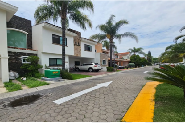 Foto de inmueble en paseo de los virreyes  #980, Col. Colinas de San Javier C.P. 45110, Zapopan