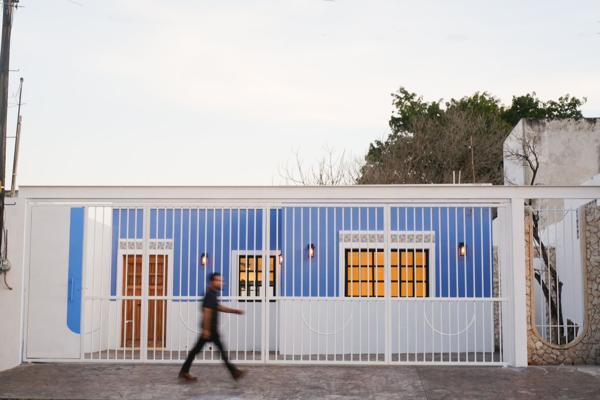 Foto de inmueble en Avenida Leandro Valle, Col. Azcorra C.P. 97177, Mérida