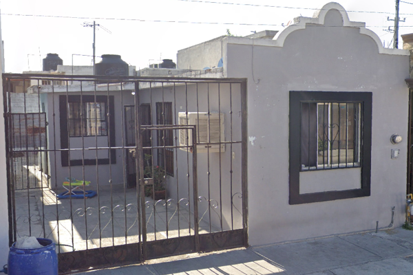 Foto de inmueble en Amalia Villarreal Lozano 1208 #1208, Col. Quintas las Sabinas C.P. 67257, Juárez