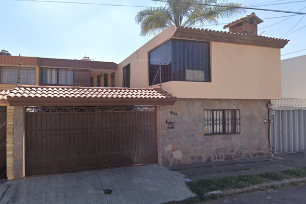 Foto de inmueble en Calle 15 C Sur, Col. San José Mayorazgo C.P. 72450, Puebla