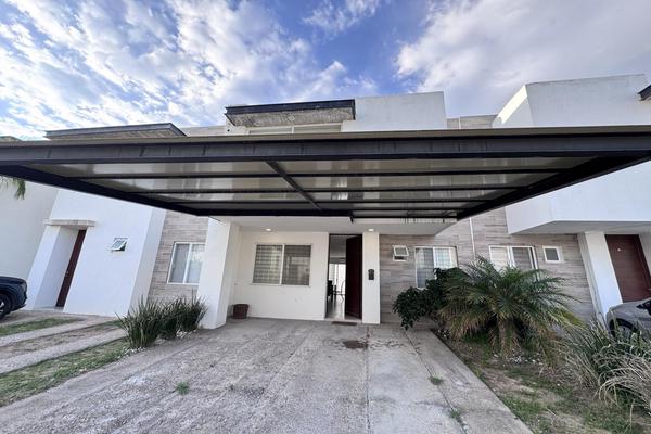 Foto de inmueble en Calzada Navarra, Col. Alcázar Residencial C.P. 20908, Jesús María