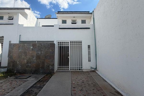 Foto de inmueble en Zapatistas, Col. Montebello Della Stanza C.P. 20126, Aguascalientes