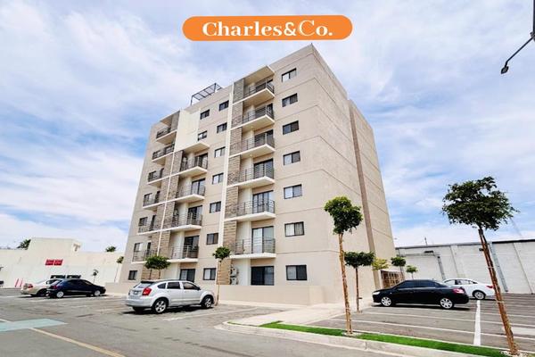 Foto de inmueble en AV. de los Heroes, Col. Centro Cívico C.P. 21000, Mexicali