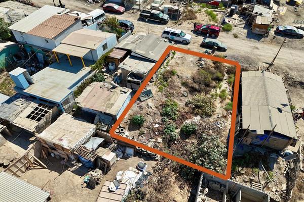 Foto de inmueble en Brisas de Santa Fe, Col. Pórticos de San Antonio C.P. 22666, Tijuana