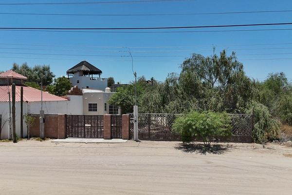 Foto de inmueble en Avenida 3 Sur, Col. Chametla C.P. 23205, La Paz