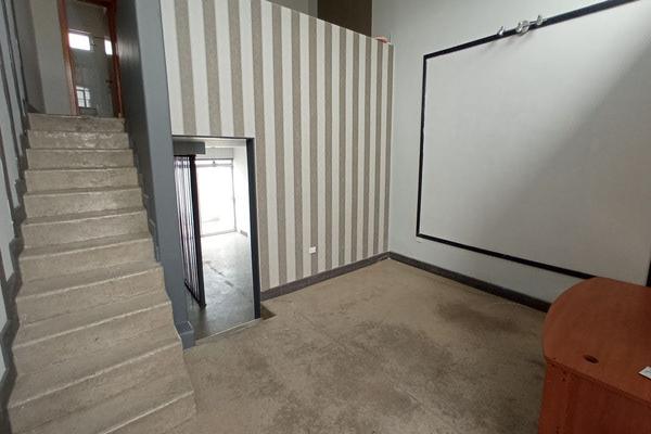 Foto de inmueble en Av. Gustavo Garmendia, Col. Vallarta C.P. 21270, Mexicali