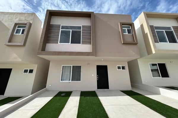 Foto de inmueble en Mar de barents, Col. Verona Residencial C.P. 22667, Tijuana