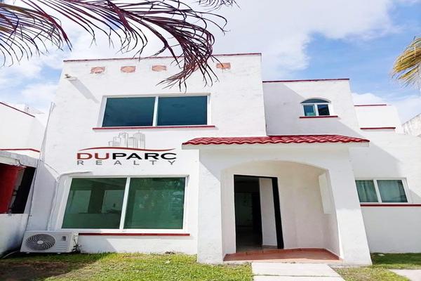 Foto de inmueble en Sur, Col. Real del Carmen C.P. 24157, Carmen