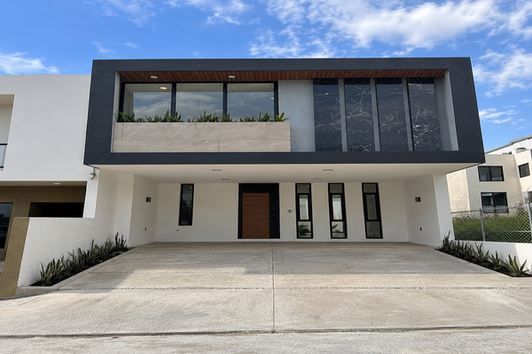 Foto de inmueble en , Col. Bosques de la Trinidad C.P. 29054, Tuxtla Gutiérrez