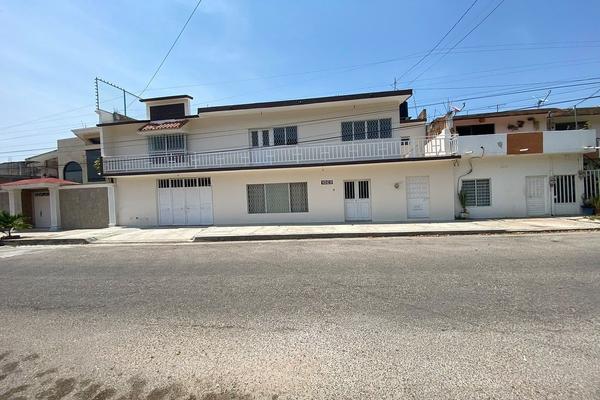 Foto de inmueble en Av. 8a sur Poniente, Col. Emejaka C.P. 29096, Tuxtla Gutiérrez