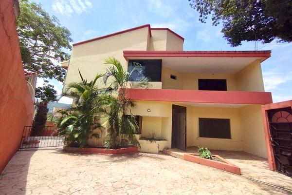 Foto de inmueble en Violeta, Col. Jardines de Tuxtla C.P. 29020, Tuxtla Gutiérrez