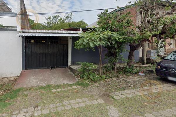 Foto de inmueble en 21 Avenida, Col. Lomas de Sayula C.P. 30740, Tapachula